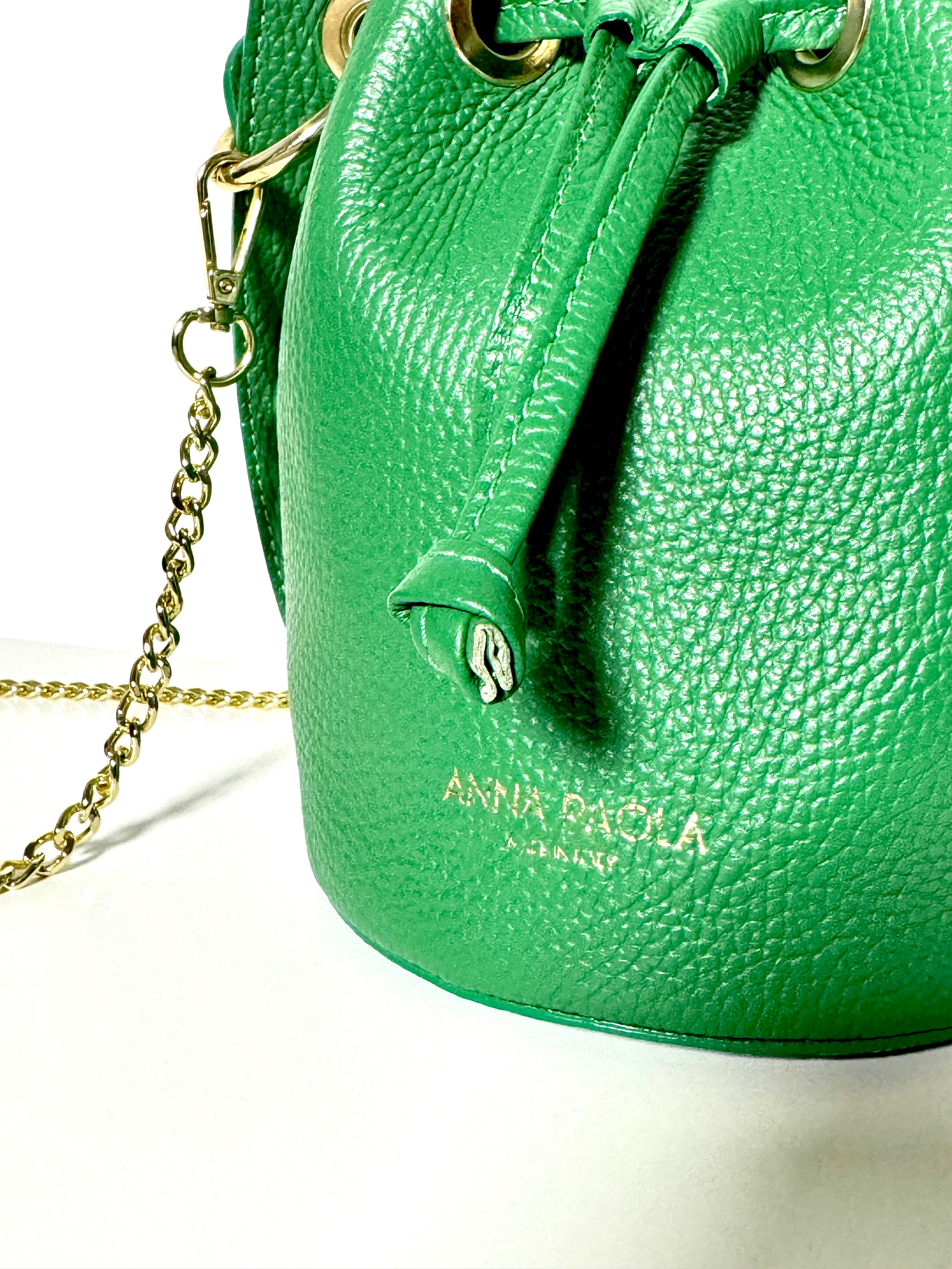 The Fairway Bucket Bag